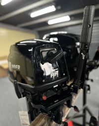 купить 2х-тактный лодочный мотор REEF RIDER RR9.9FHS Pro Б/У в Москве - фото 