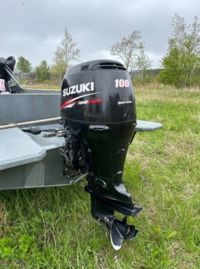 купить 4х-тактный лодочный мотор SUZUKI DF100BTL в Москве - фото 