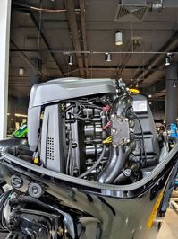 купить 4х-тактный лодочный мотор MERCURY ME F 115 ELPT EFI Б/У в Москве - фото 