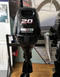 купить 4х-тактный лодочный мотор SUZUKI DF20AES Б/У в Москве - фото 