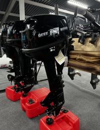 купить 2х-тактный лодочный мотор REEF RIDER RR9.8FHS Б/У в Москве - фото 