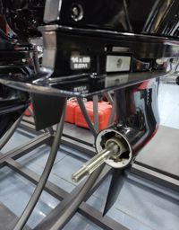 купить 4х-тактный лодочный мотор MERCURY F80ELPT EFI Б/У в Москве - фото 