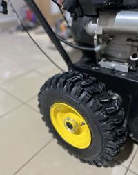 купить Снегоуборщик  ЧЕМПИОН ST656BS Б/У в Москве - фото 