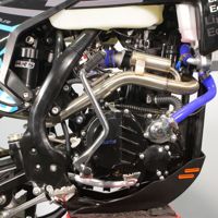 купить Мотоцикл кроссовый эндуро AVANTIS 300 Pro Carb FCR Exclusive (NC300-S/182MM) ARS в Москве - фото 