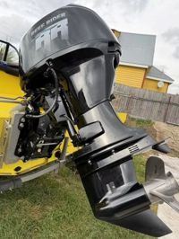 купить 4х-тактный лодочный мотор REEF RIDER RREF60FUEL-T  Б/У в Москве - фото 