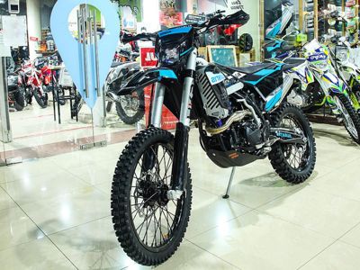 купить Мотоцикл кроссовый эндуро AVANTIS 300 EFI CBS EXCLUSIVE ARS (2022) Б/У в Москве - фото 