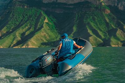 купить 4х-тактный лодочный мотор MIKATSU MF20FHS-EFI в Москве - фото 