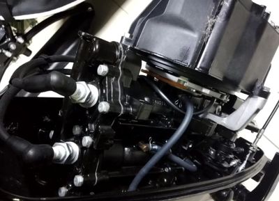 купить 2х-тактный лодочный мотор TOYAMA T9.8BMS Б/У в Москве - фото 