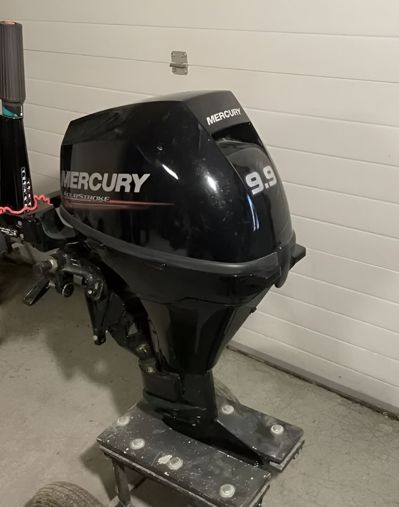 купить 4х-тактный лодочный мотор MERCURY ME F 9.9M Б/У в Москве - фото 