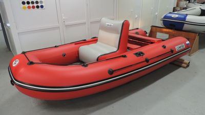 купить Лодка ПВХ COMPAS 400 в Москве - фото 