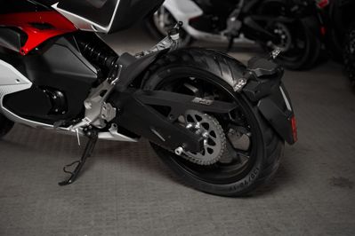 купить Электромотоцикл SHARMAX E-GP501 (72V/90Аh) в Москве - фото 