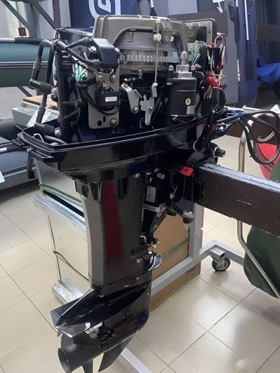 купить 2х-тактный лодочный мотор TOHATSU M30H EPS Б/У в Москве - фото 