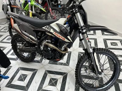 купить Мотоцикл кроссовый эндуро AVANTIS 300 PRO CARB FCR EXCLUSIVE (NC300-S/182MM) ARS Б/У в Москве - фото 