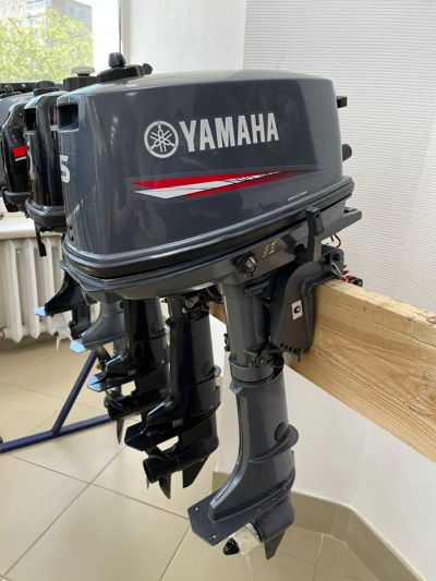 купить 2х-тактный лодочный мотор YAMAHA 5CMHS Б/У в Москве - фото 
