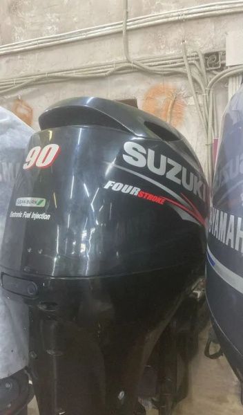4х-тактный лодочный мотор SUZUKI DF90ATL Б/У в Москве