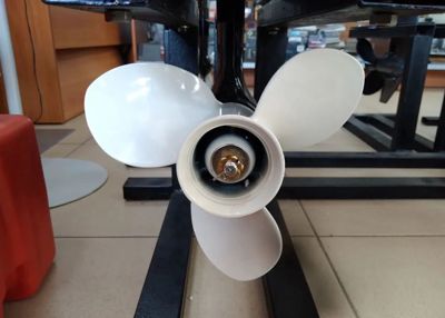 купить 2х-тактный лодочный мотор HDX R SERIES TE 18 BMS Б/У в Москве - фото 