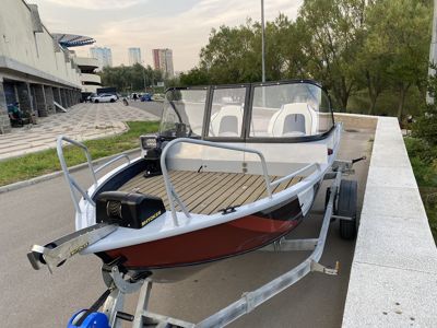 купить Комплект Алюминиевая лодка (катер) Mikatsu (Микатсу) 470 (Z43) Sport + мотор Hidea HDEF60FUEL-T EFI в Москве - фото 