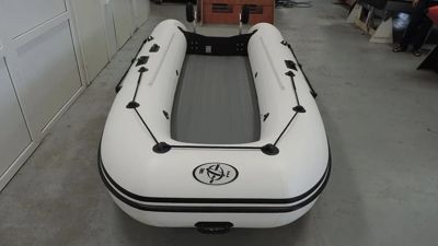 купить Лодка ПВХ COMPAS 380S + 2х-тактный лодочный мотор HDX T 30 FWS в Москве - фото 