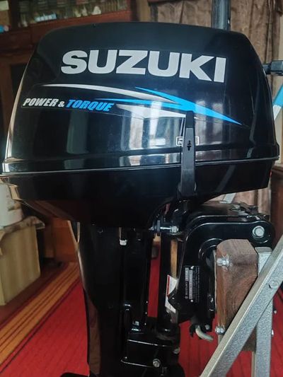 купить 2х-тактный лодочный мотор SUZUKI DT15AS Б/У в Москве - фото 