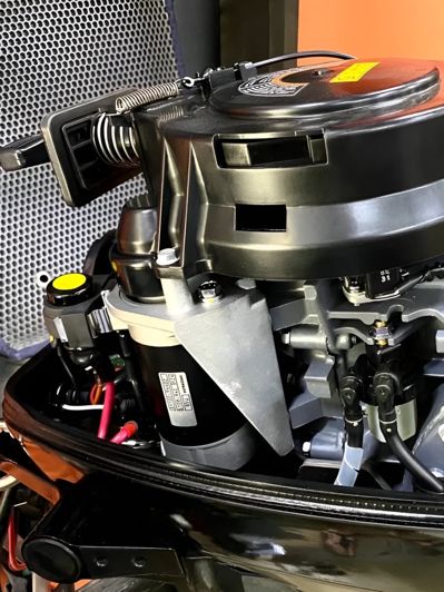 купить 2х-тактный лодочный мотор SUZUKI DT30S Б/У в Москве - фото 