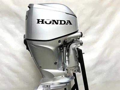 купить 4х-тактный лодочный мотор HONDA BF40 SRTU Б/У в Москве - фото 