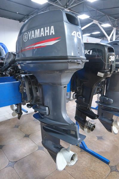купить 2х-тактный лодочный мотор YAMAHA 40XWS Б/У в Москве - фото 