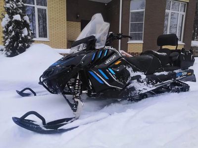 купить Снегоход РУССКАЯ МЕХАНИКА VECTOR 551 Б/У в Москве - фото 