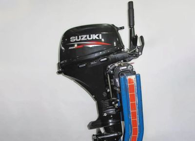купить 4х-тактный лодочный мотор SUZUKI DF15AS Б/У в Москве - фото 