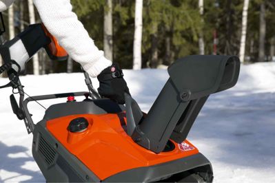 купить Снегоуборщик HUSQVARNA ST 131 в Москве - фото 