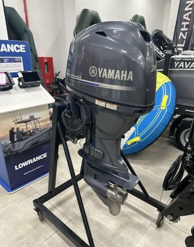 купить 4х-тактный лодочный мотор YAMAHA F70 AETL Б/У в Москве - фото 