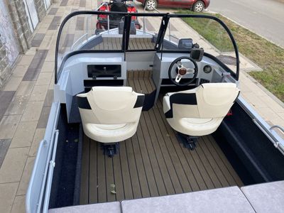 купить Комплект Алюминиевая лодка (катер) Mikatsu (Микатсу) 470 (Z43) Sport + мотор Hidea HDEF60FUEL-T EFI в Москве - фото 