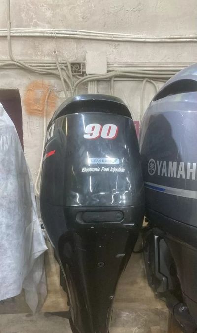 купить 4х-тактный лодочный мотор SUZUKI DF90ATL Б/У в Москве - фото 