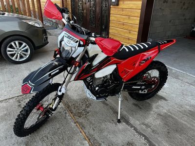 купить Мотоцикл кроссовый эндуро ZUUMAV K8 (NB-300) Б/У в Москве - фото 